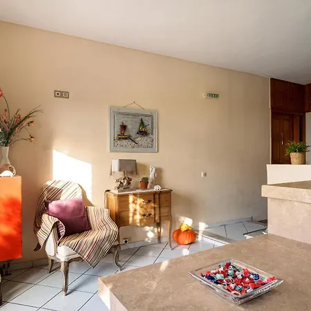 Nontas Homes 34